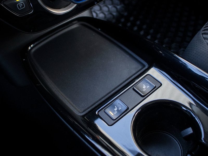 Toyota Prius Prime BAS KILO BLEUE 2020 1 PROPRIO PAS DE RECLAMATION AU CARFAX