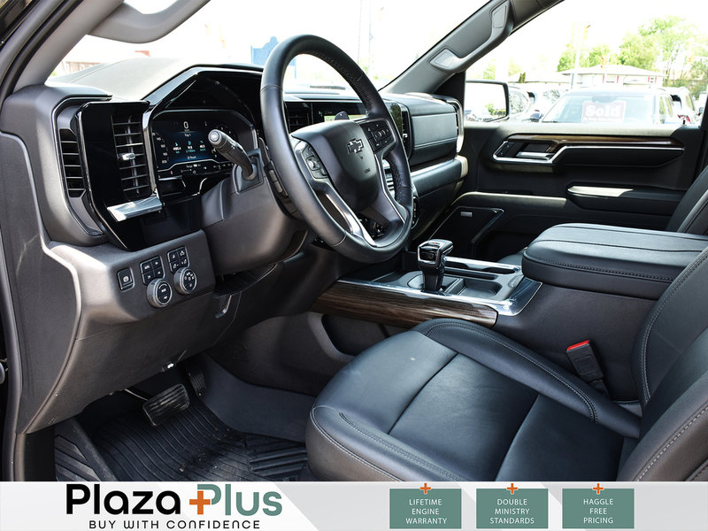 2024 Chevrolet Silverado 1500 LT Trail Boss 5.3L V8 | LTZ PKG|  LEATHER | SUNROOF | LIKE NEW