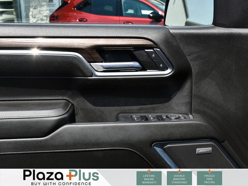 2024 Chevrolet Silverado 1500 LT Trail Boss 5.3L V8 | LTZ PKG|  LEATHER | SUNROOF | LIKE NEW