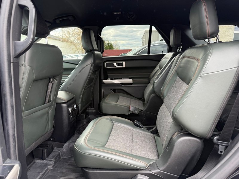 2022 Ford Explorer Timberline LOW KM | POWER TAILGATE | POWER ADJUSTABLE SEATS