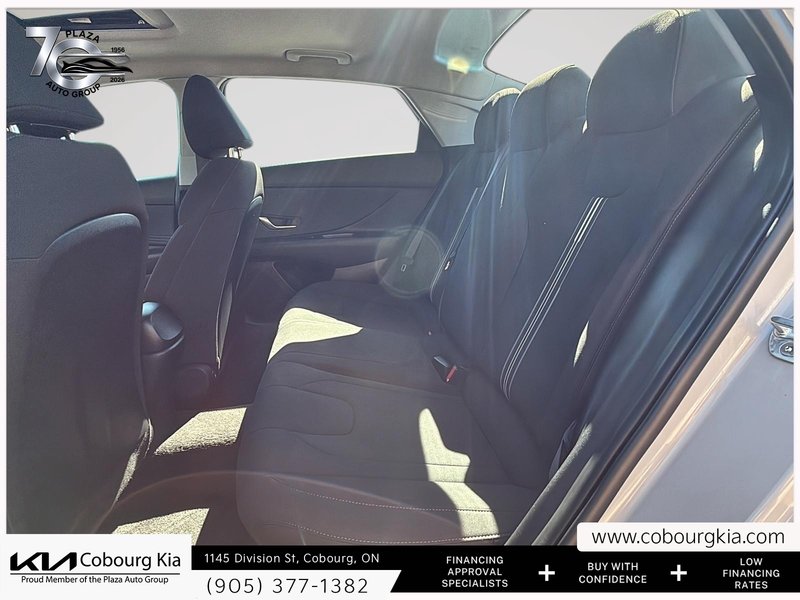 2022 Hyundai Elantra Preferred LOW KM | SUNROOF | HEATED STEERING WHEEL