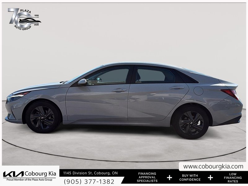 2022 Hyundai Elantra Preferred LOW KM | SUNROOF | HEATED STEERING WHEEL