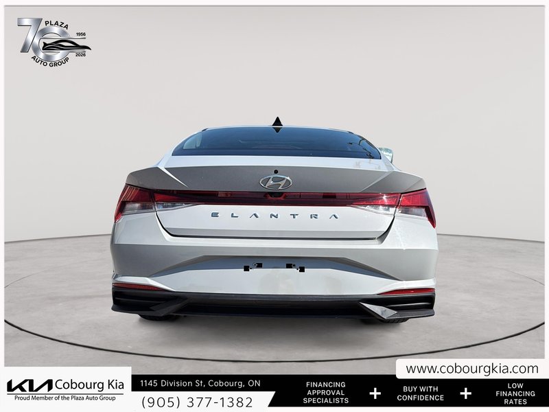 2022 Hyundai Elantra Preferred LOW KM | SUNROOF | HEATED STEERING WHEEL