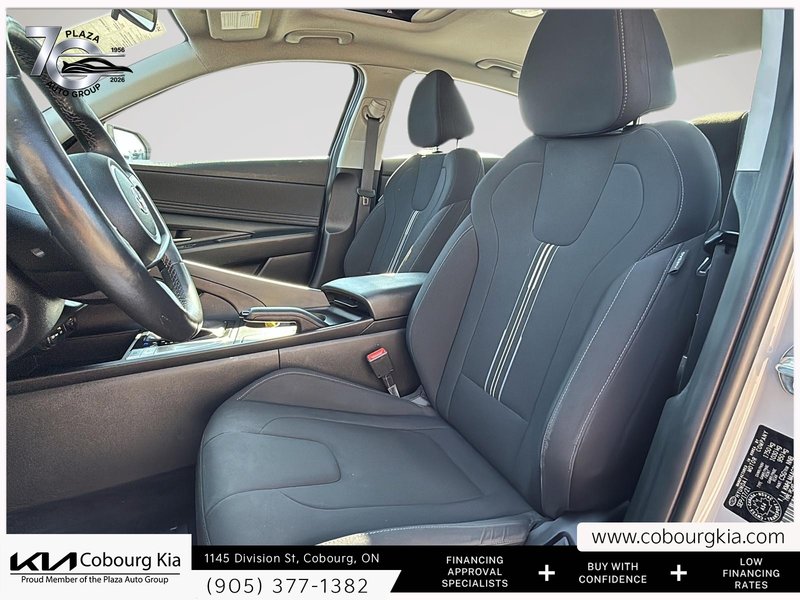 2022 Hyundai Elantra Preferred LOW KM | SUNROOF | HEATED STEERING WHEEL