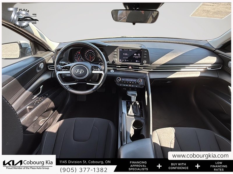 2022 Hyundai Elantra Preferred LOW KM | SUNROOF | HEATED STEERING WHEEL