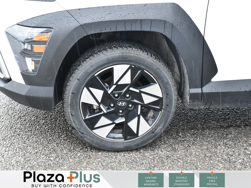 2024 Hyundai Kona Preferred HEATED SEATS | APPLE CARPLAY | ANDROID AUTO | BACK UP CAMERA | HEATED STEERING WHEEL