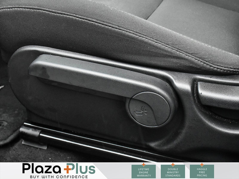 2024 Hyundai Kona Preferred HEATED SEATS, APPLE CARPLAY / ANDROID AUTO, BACK UP CAMERA, HEATED STEERING WHEEL