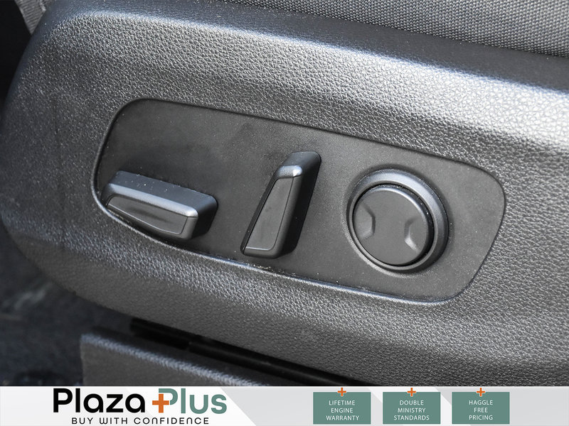 2024 Kia Carnival LX+ APPLE CAR PLAY/ ANDROID AUTO, POWER SLIDING DOORS, HEATED SEATS