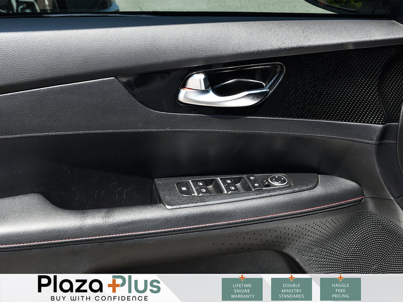 2023 Kia Forte GT Limited LEATHER | SUNROOF | HEATED AND VENTILATED SEATS | SMART CRUISE CONTROL