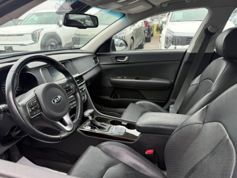 2018 Kia Optima EX ONE-OWNER | LEATHER | POWER ADJ SEATS | HEATED REAR SEATS
