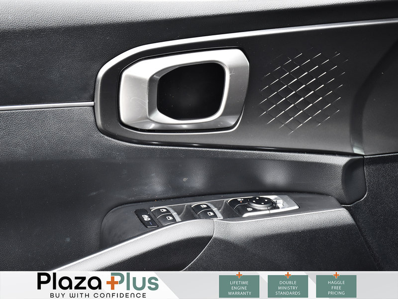 2024 Kia Sorento LX 7 SEATER, AWD, TINTED WINDOWS, BACK UP CAMERA