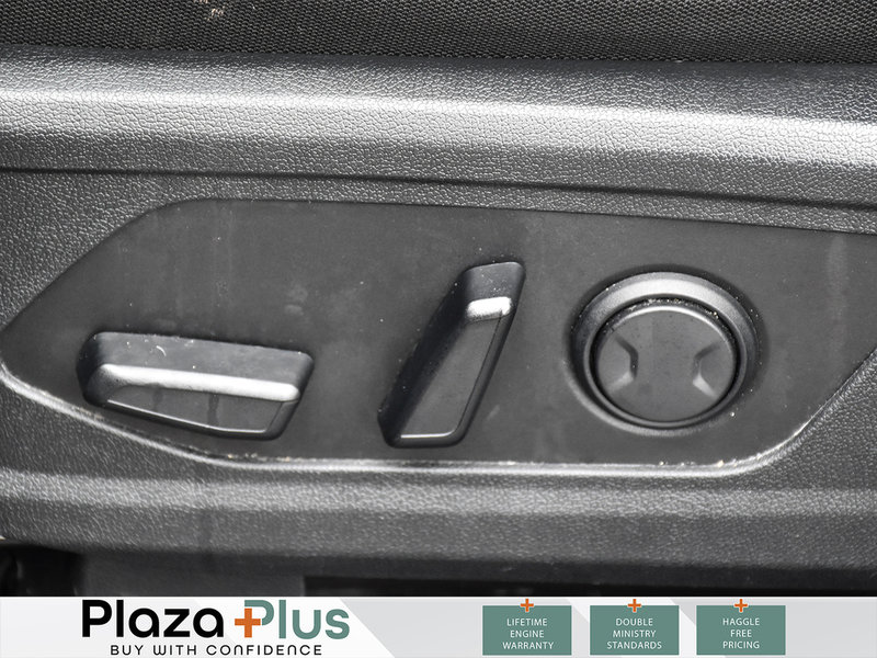 2024 Kia Sorento LX 7 SEATER, AWD, TINTED WINDOWS, BACK UP CAMERA