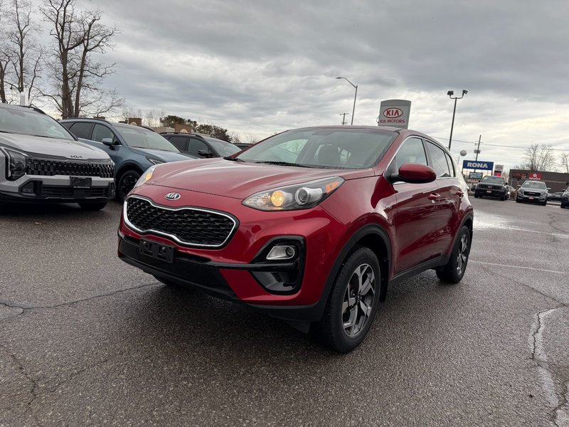 2021 Kia Sportage LX SUPER LOW KM!
