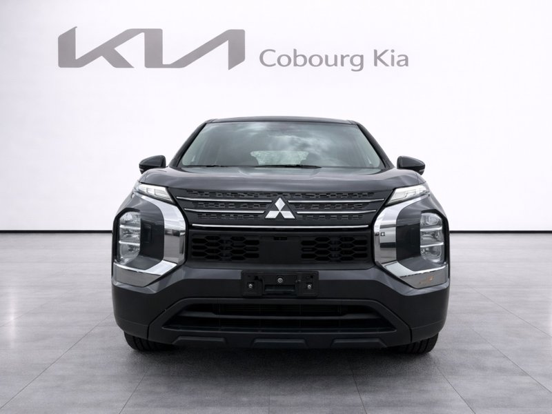 2024 Mitsubishi Outlander Plug-In Hybrid ES ONE-OWNER | PHEV | AWD