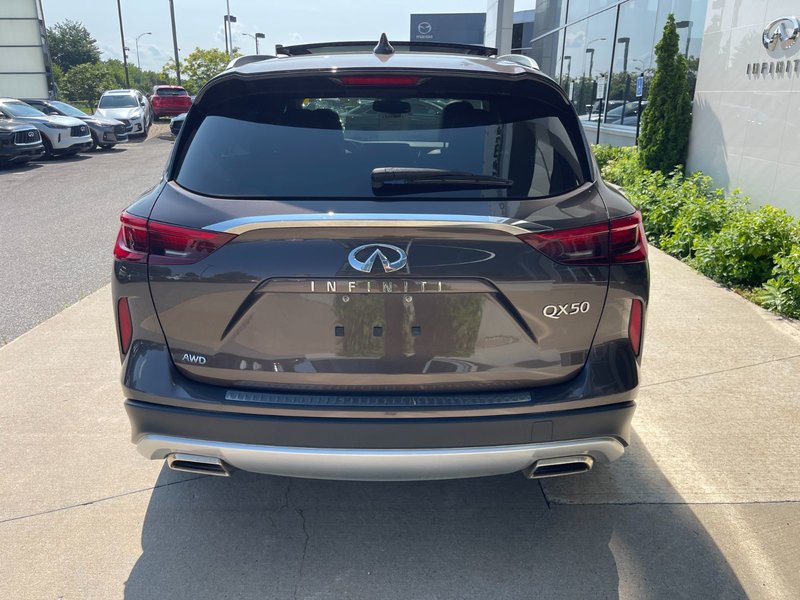 Infiniti QX50 LUXE 2019 ONE OWNER CLEAN CARFAX