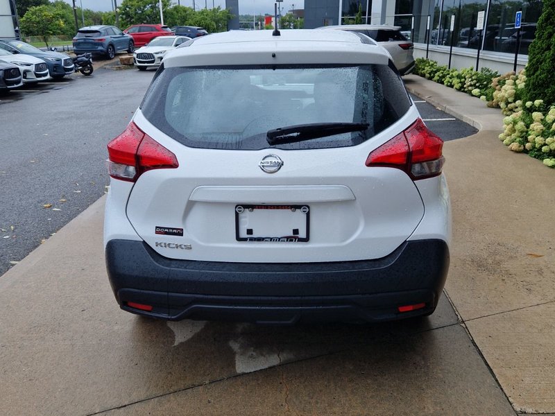 Nissan KICKS S 2019