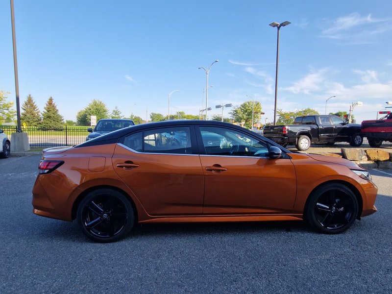 Nissan Sentra SR 2021 one owner low KM carfax