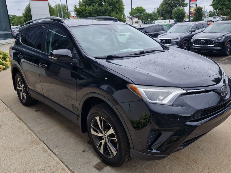 Toyota RAV4 LE 2018 CLEAN CARFAX