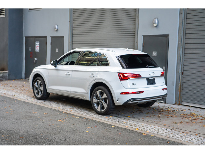 2024 Audi Q5 Komfort Everyday Luxury with Confident All-Weather Performance