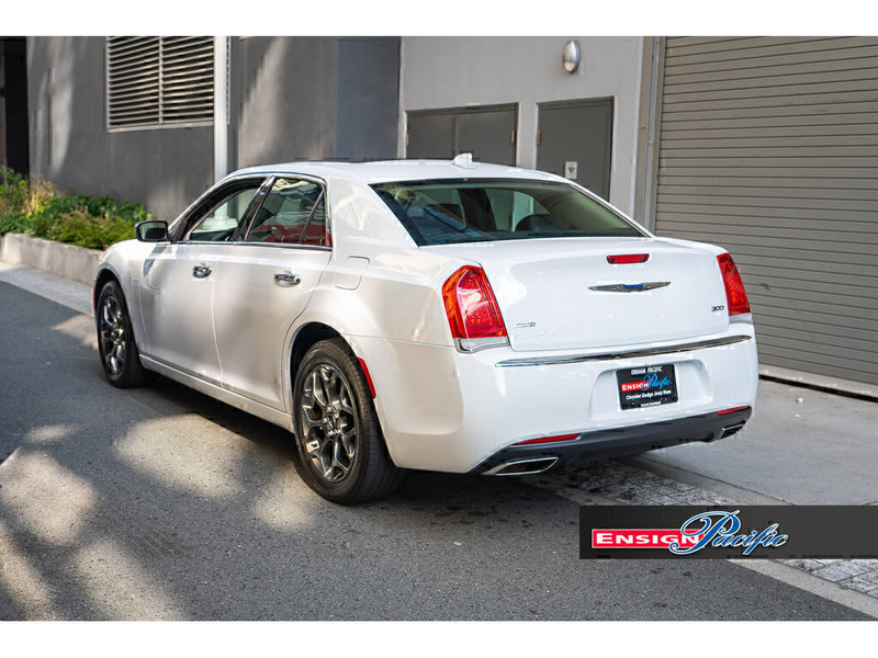 2018 Chrysler 300 Limited