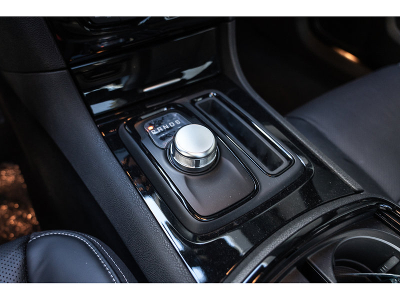 2023 Chrysler 300 S