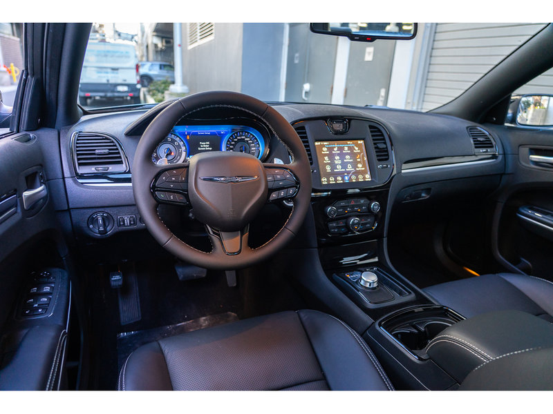 2023 Chrysler 300 S