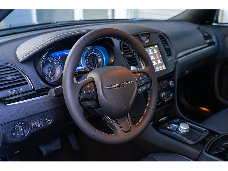 2023 Chrysler 300 S