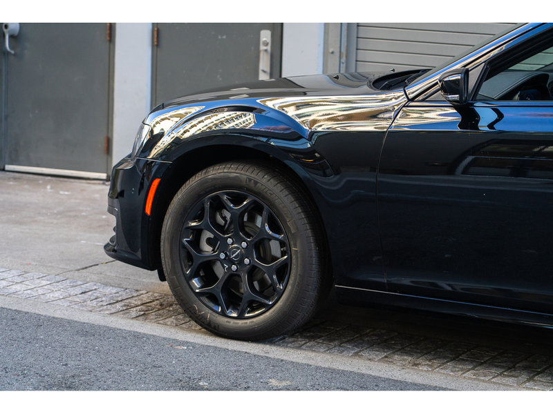 2023 Chrysler 300 S