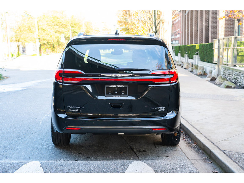 2022 Chrysler Grand Caravan SXT Family Comfort Meets Everyday Versatility