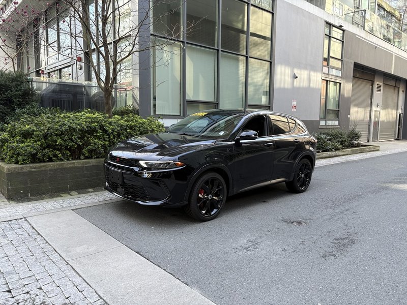 2024 Dodge Hornet R/T Electrified Dodge Performance in a Bold Compact SUV