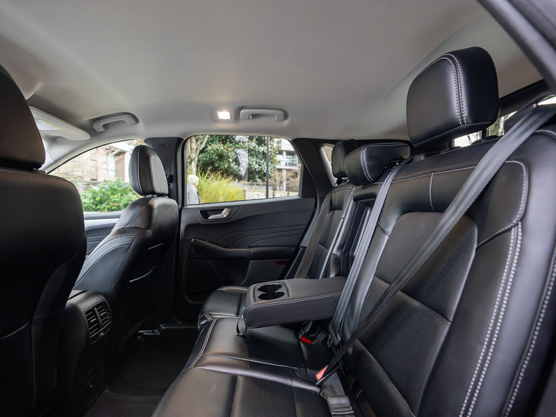 2023 Ford Escape Platinum Luxury Meets Efficiency in a Modern SUV