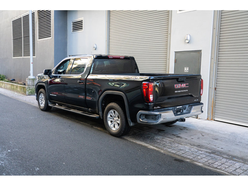 2023 GMC Sierra 1500 SLE Strength Meets Refinement: The 2023 GMC Sierra 1500 SLE