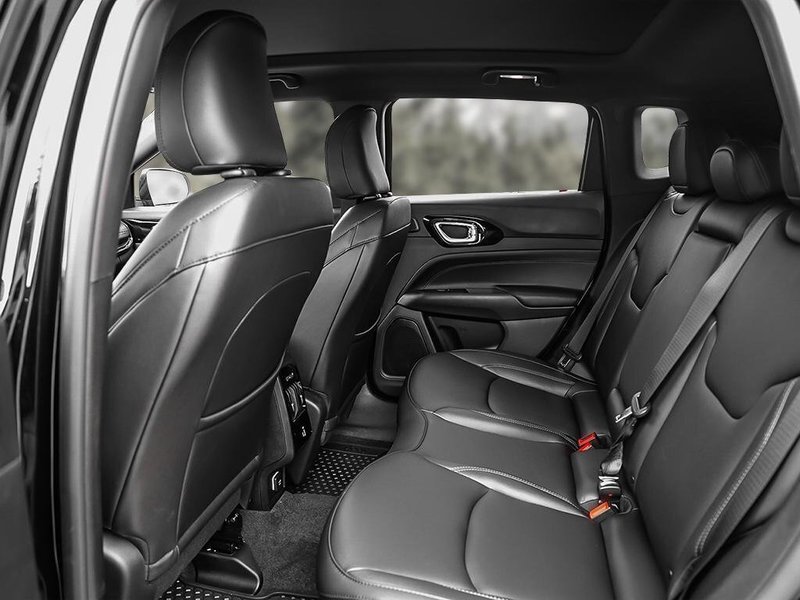 2025 Jeep Compass ALTITUDE