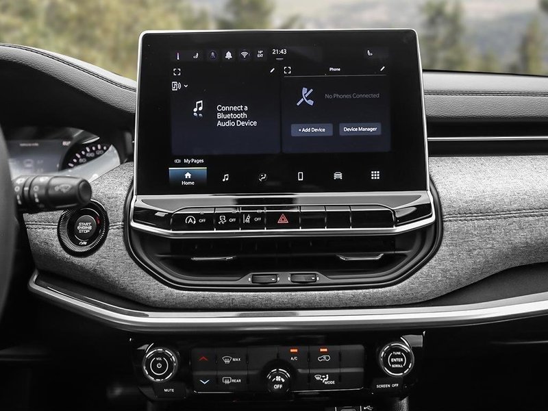 2025 Jeep Compass SPORT