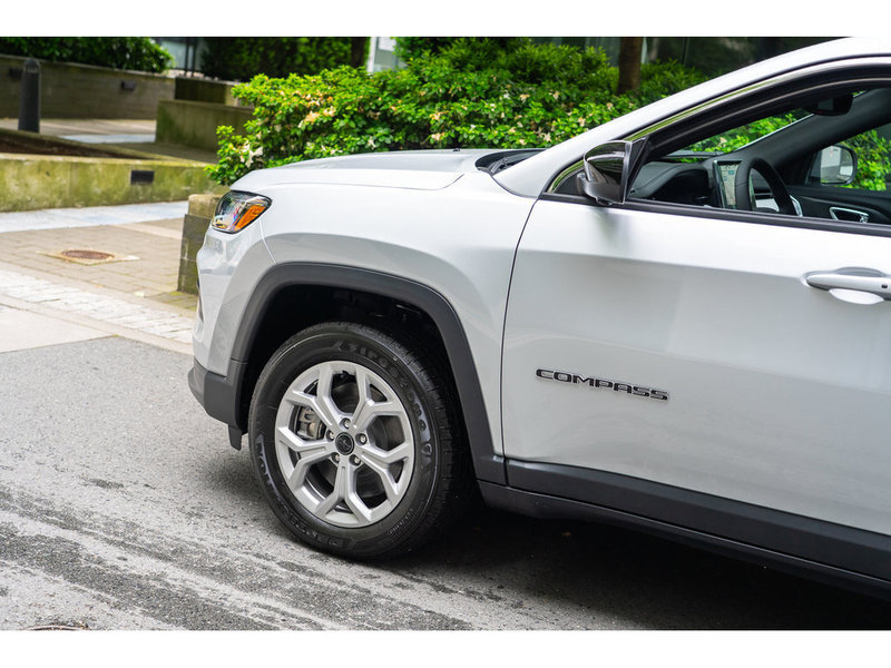 2025 Jeep Compass NORTH