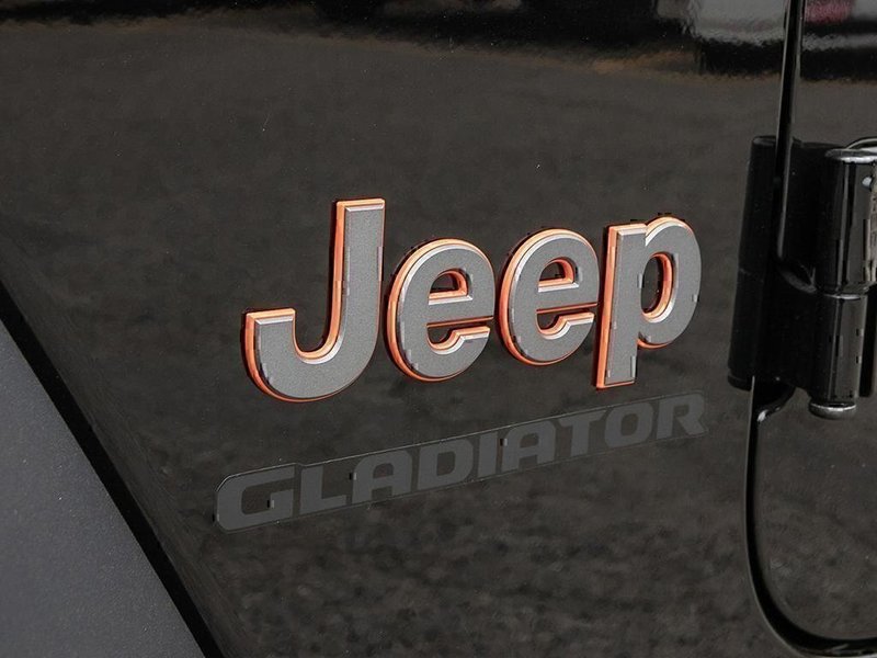 2024 Jeep Gladiator MOJAVE