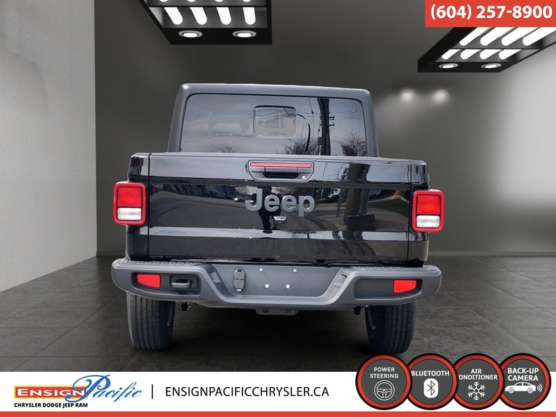 2026 Jeep Gladiator SPORT S