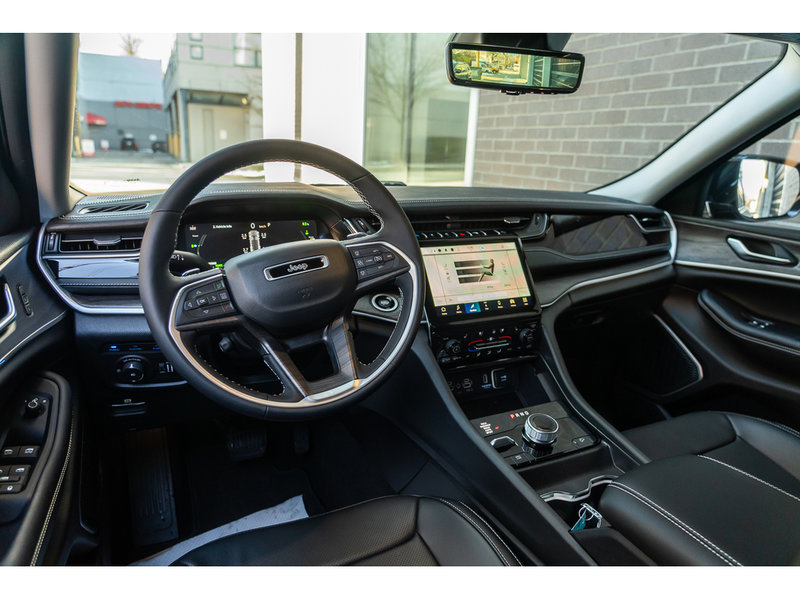2023 Jeep Grand Cherokee 4xe 30th Anniversary