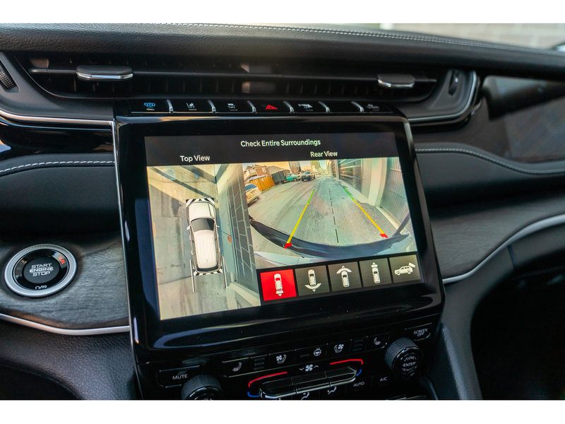 2023 Jeep Grand Cherokee 4xe 30th Anniversary