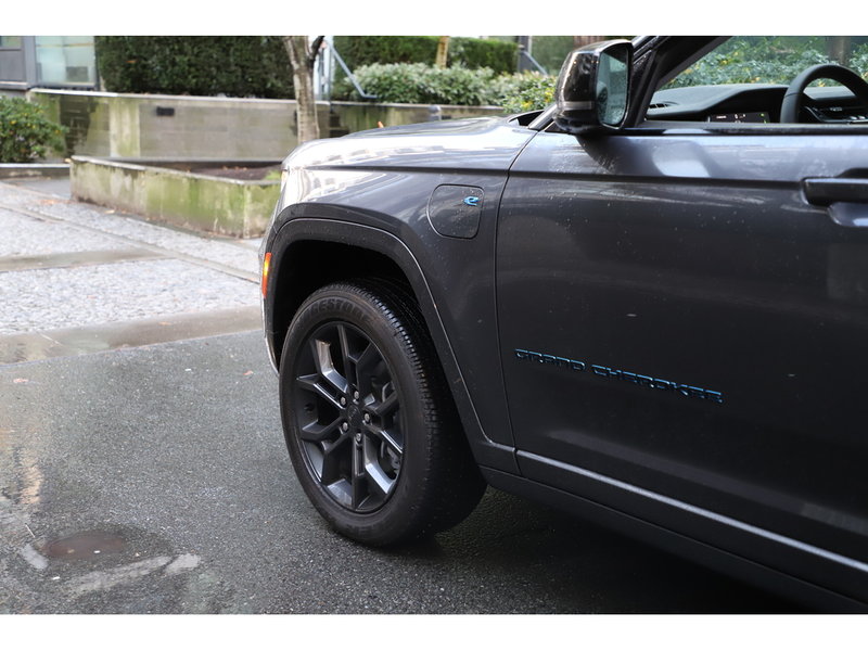 2023 Jeep Grand Cherokee 4xe 30th Anniversary