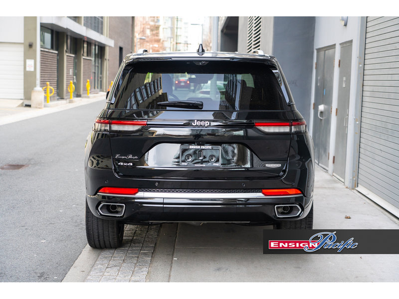 2023 Jeep Grand Cherokee Summit Reserve