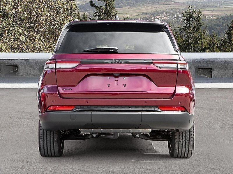 2024 Jeep Grand Cherokee Altitude