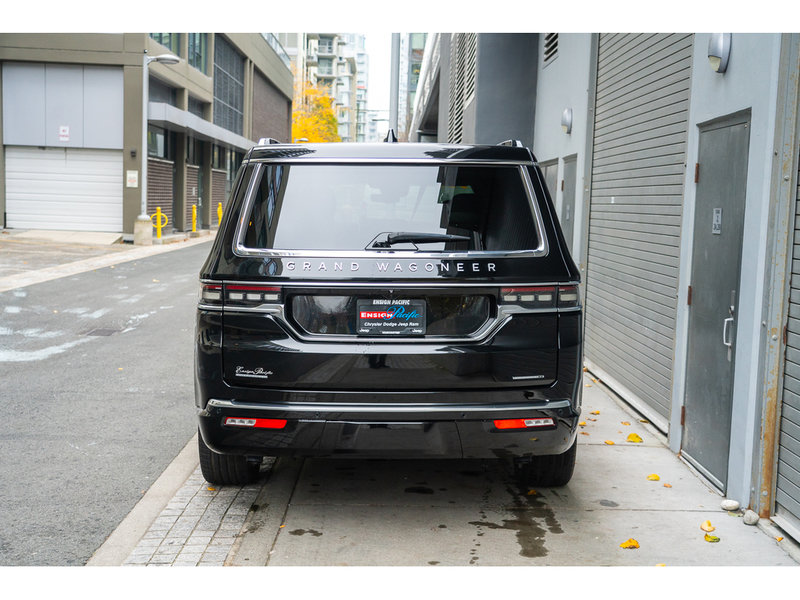 2022 Jeep Grand Wagoneer Series II