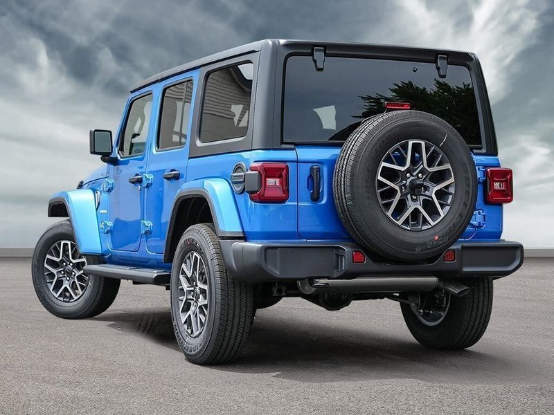 2024 Jeep WRANGLER 4-Door SAHARA