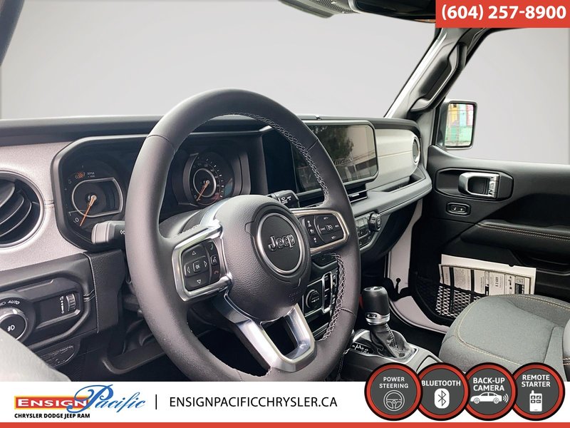 2025 Jeep WRANGLER 4-Door SAHARA