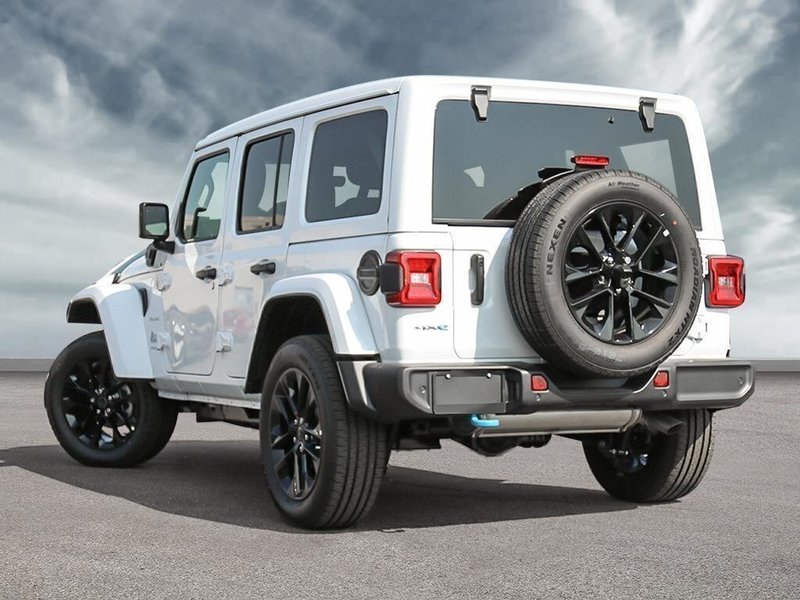 2024 Jeep Wrangler 4xe SAHARA