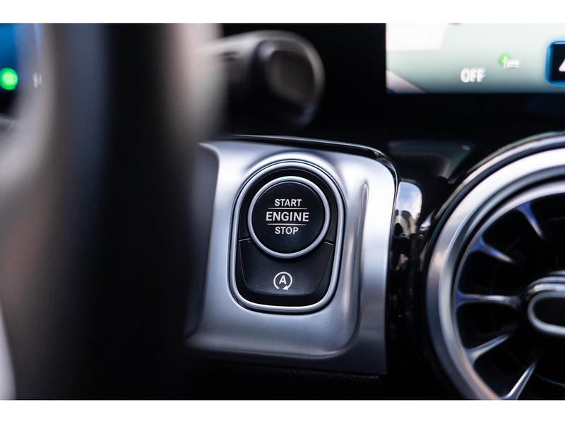 2024 Mercedes-Benz GLB 250 Premium Style Meets Everyday Versatility