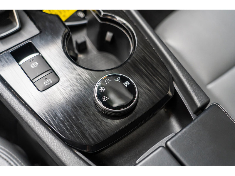 2023 Nissan Rogue SV Midnight Edition Bold Design. Smarter Drive.