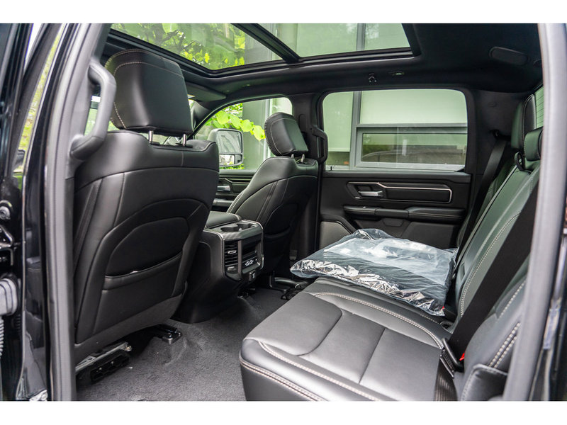 2025 Ram 1500 SPORT