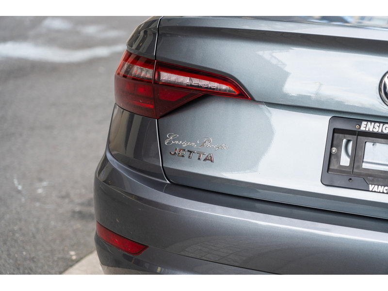 2020 Volkswagen Jetta Highline Affordable comfort meets Volkswagen reliability.